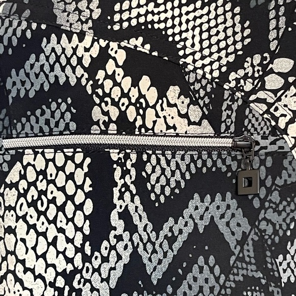 NWT Jamie Sadock Sun-sense air weave sunshield with cooltrex shorts. Size 6 - Picture 3 of 6